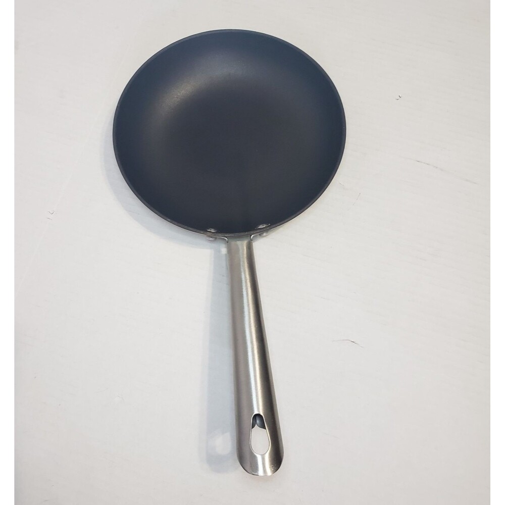 Klok Cast Iron Fry Pan Skillet 8 Inch Stainless Steel Long Handle Green Bottom